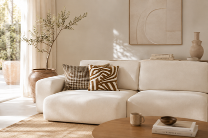 Capa de almofada com decorações bordada Nuance