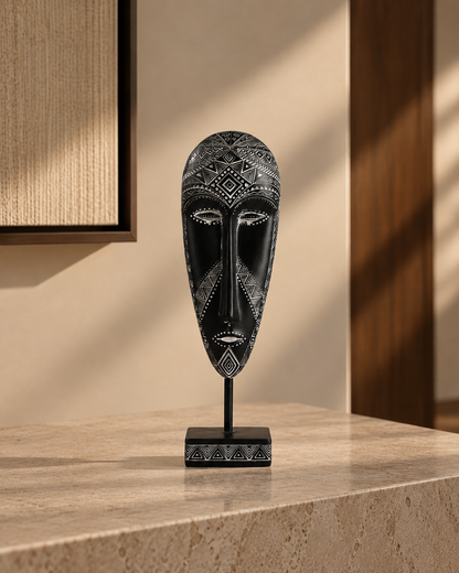 Estatueta decorativa em resina Koro
